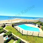 1ere Ligne Piscine Terrasse Au Bord De La Front De Avec Velos *