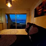 Lägenhet 1ere Ligne Piscine Terrasse Au Bord De La Front De Avec Velos Palavas-les-Flots