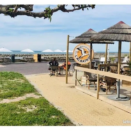 1ere Ligne Piscine Terrasse Au Bord De La Front De Avec 6 Velos *
