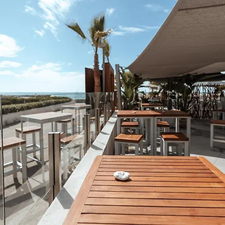 1ere Ligne Piscine Terrasse Au Bord De La Front De Avec Velos * Palavas-les-Flots