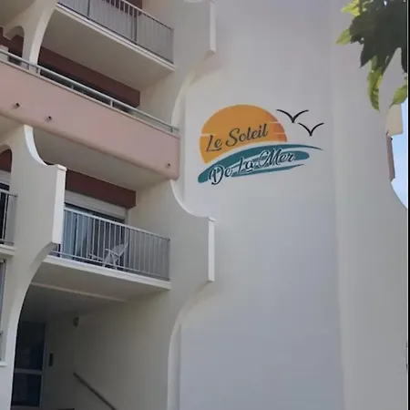 Apartment 1ere Ligne Piscine Terrasse Au Bord De La Front De Avec Velos Palavas-les-Flots