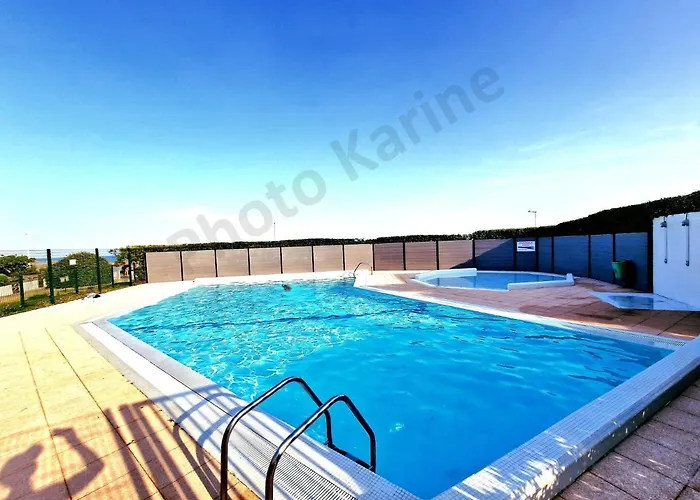 1ere Ligne Piscine Terrasse Au Bord De La Front De Avec Velos