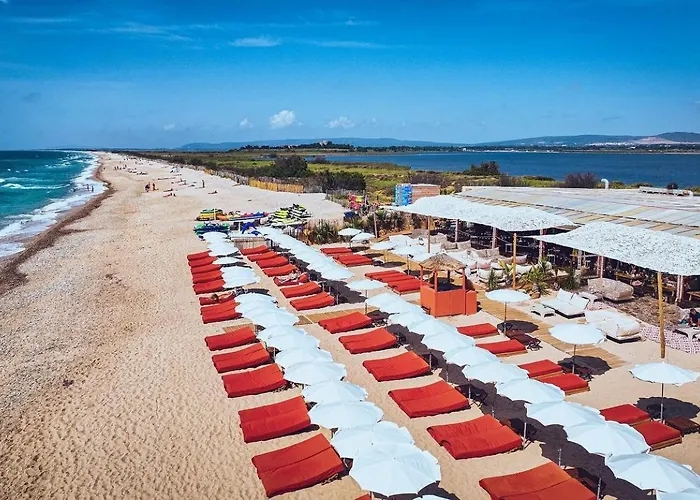 Lägenhet 1ere Ligne Piscine Terrasse Au Bord De La Front De Avec Velos