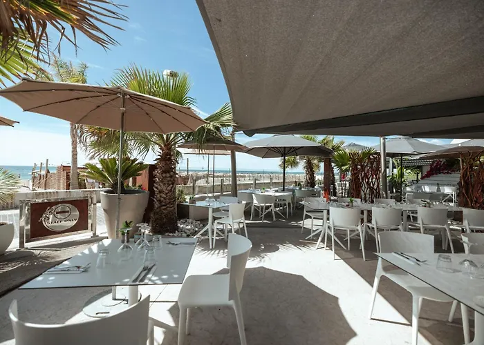 1ere Ligne Piscine Terrasse Au Bord De La Front De Avec Velos *